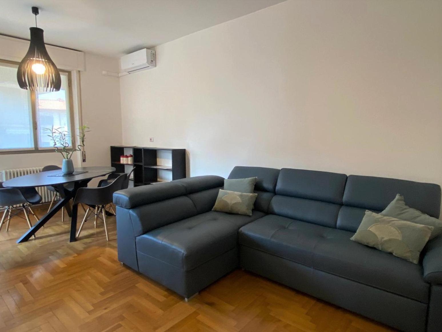 The Little Duck - Modern Apartment With Balcony Комо Екстер'єр фото