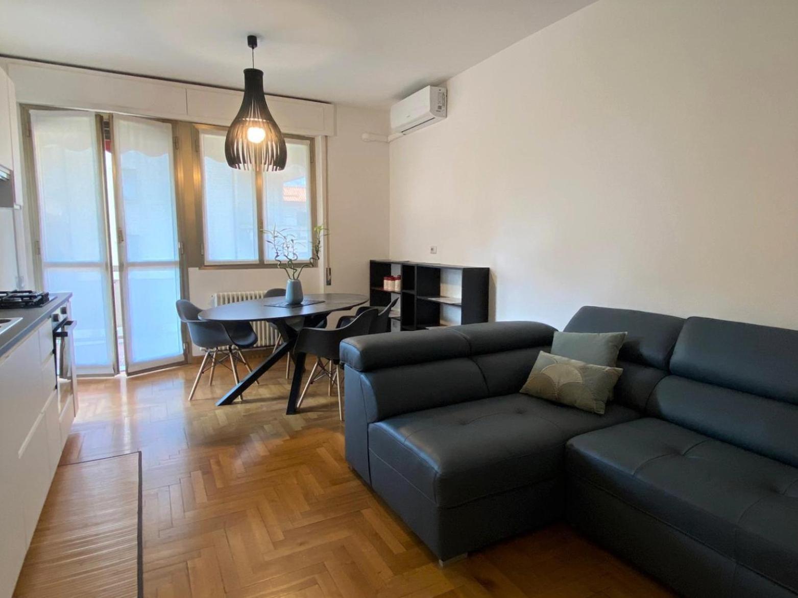 The Little Duck - Modern Apartment With Balcony Комо Екстер'єр фото