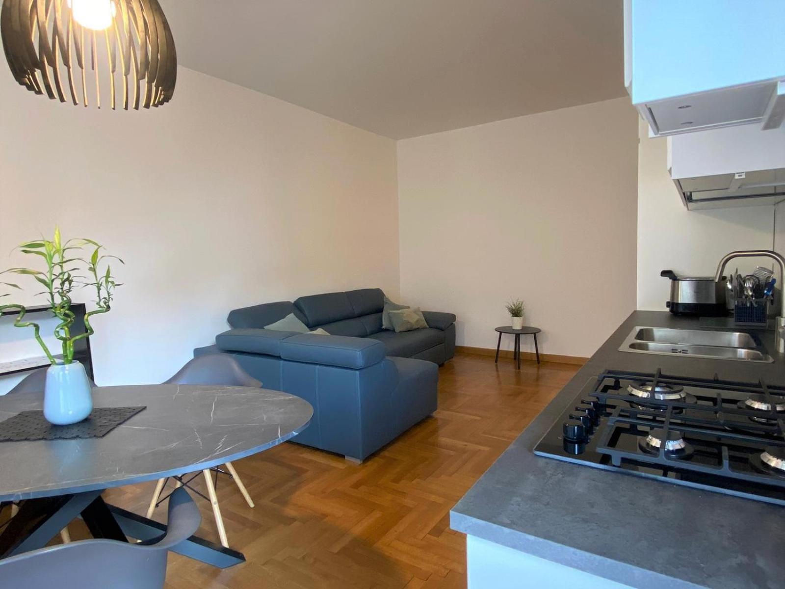 The Little Duck - Modern Apartment With Balcony Комо Екстер'єр фото